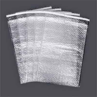 Пакет из воздушно-пузырчатой пленки 20*25 см с клапаном 4 см и клеевым слоем НФ-00024835